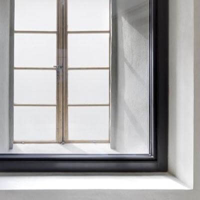 Source: pictures: https://oberstaller.it/de/projekte/wohnhaus-poelt/